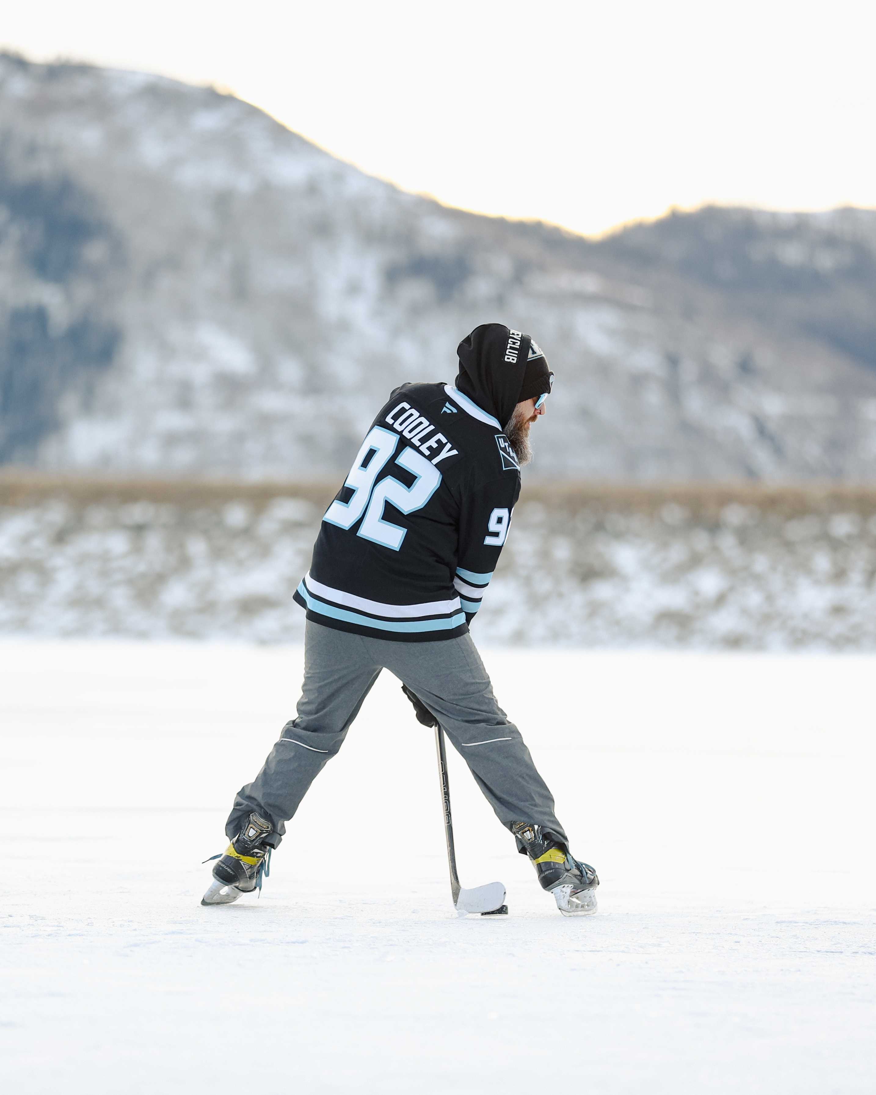 Stickhandling on the pond